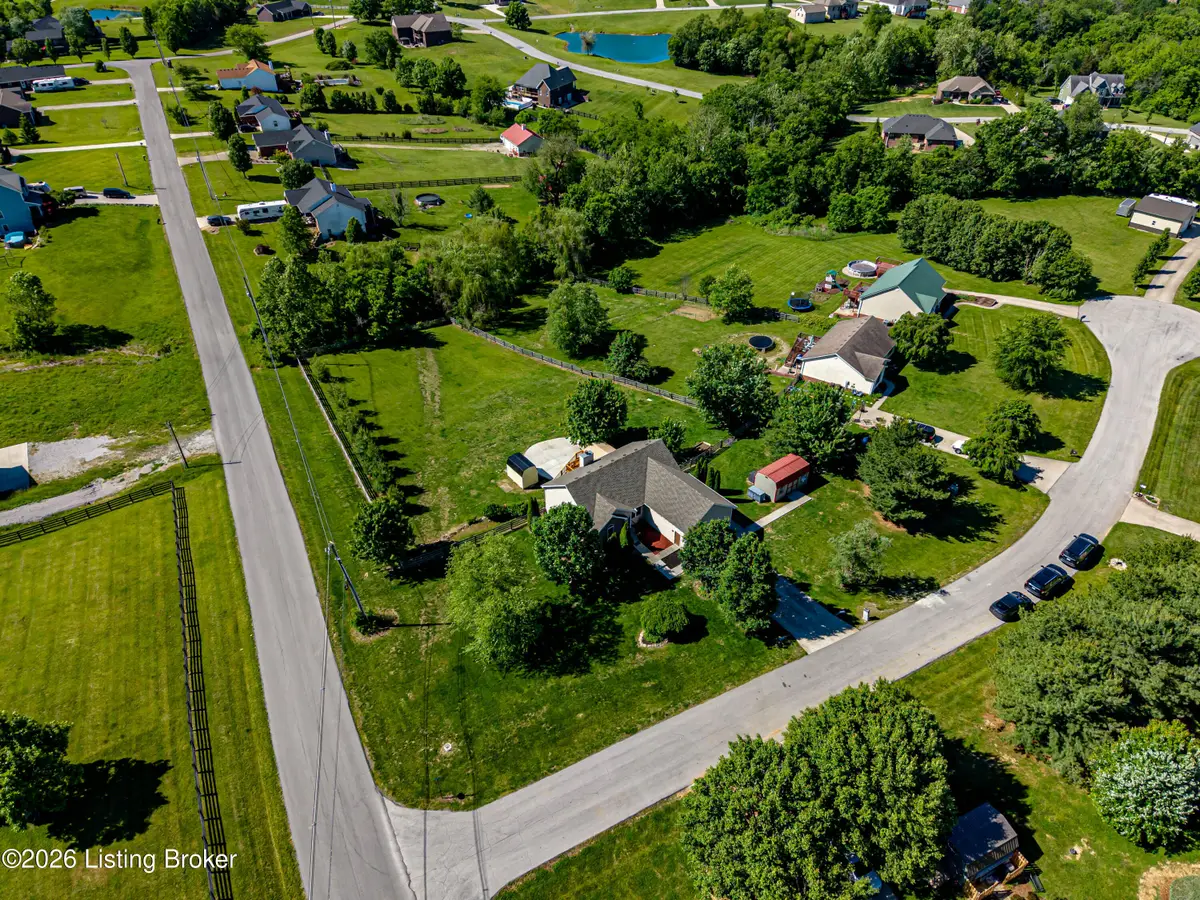 35 Grant Ct, Taylorsville, KY 40071 - #1