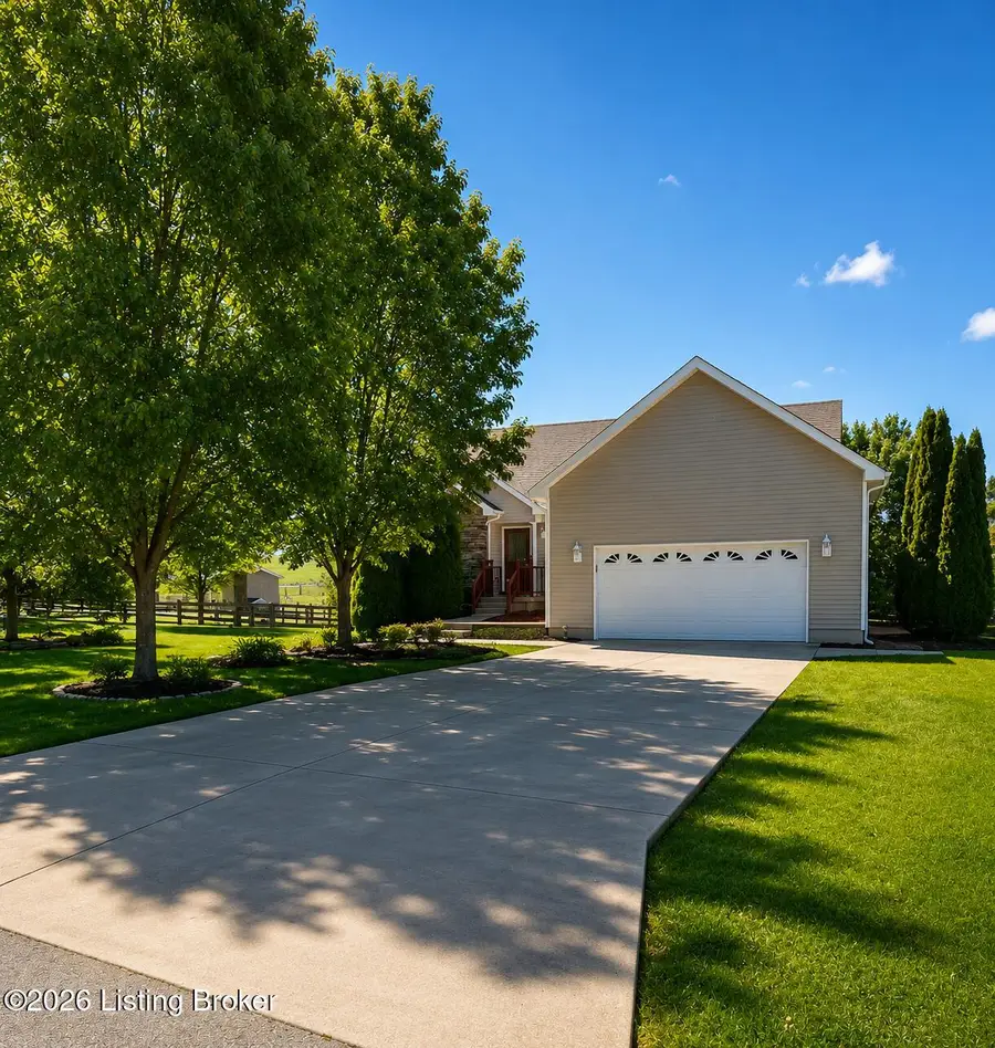 35 Grant Ct, Taylorsville, KY 40071 - #2
