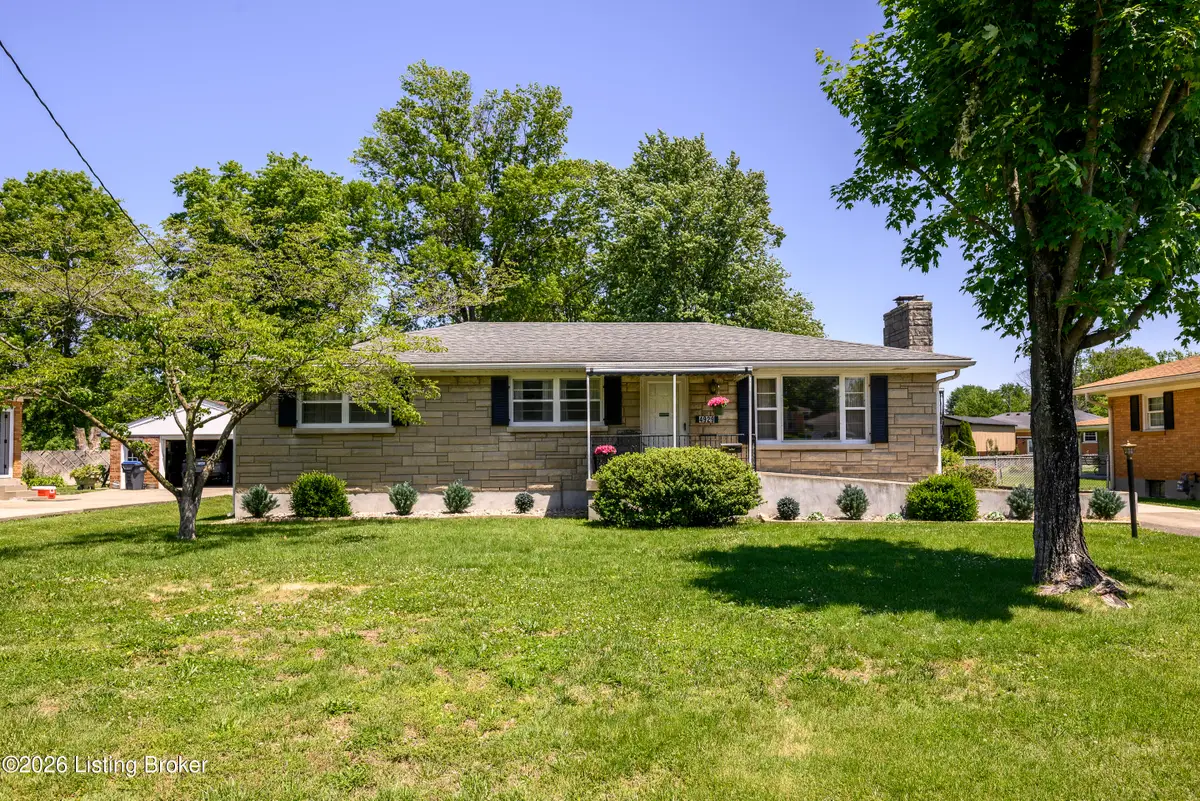 4929 Swaps Ln, Louisville, KY 40216 - #1