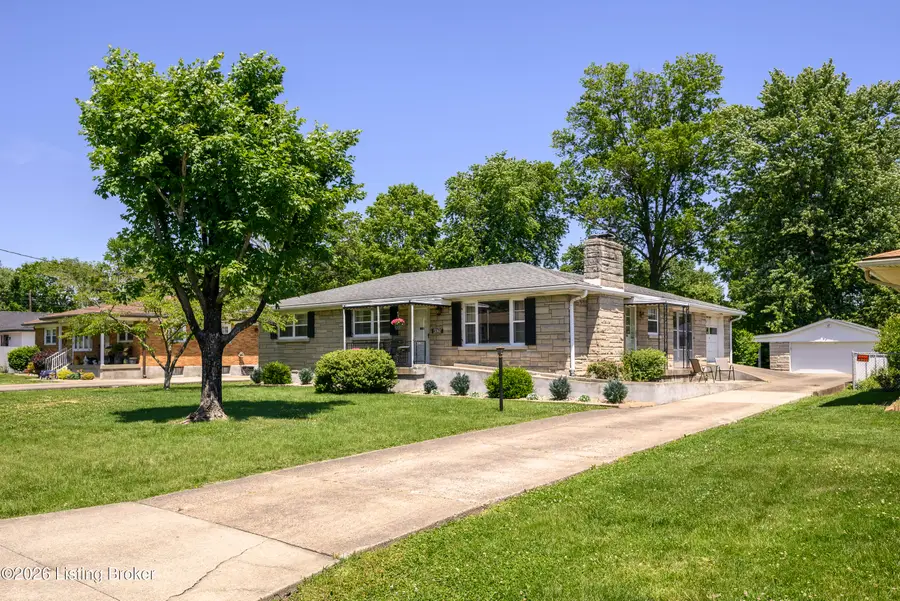 4929 Swaps Ln, Louisville, KY 40216 - #3