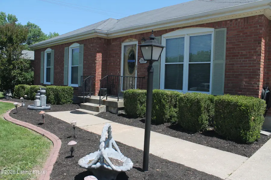 7203 Old N Church Rd, Louisville, KY 40214 - #3