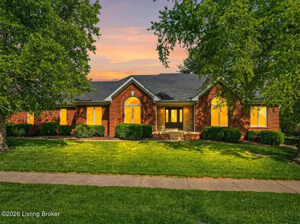 7701 Kendrick Crossing Ln, Louisville, KY 40291