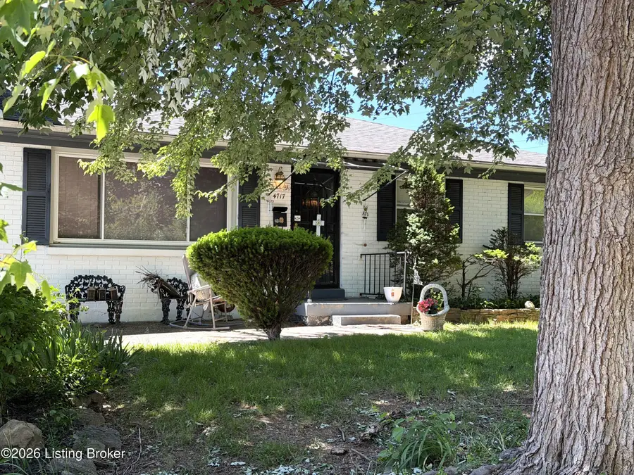 4717 Idle Hour Dr, Louisville, KY 40216 - #2