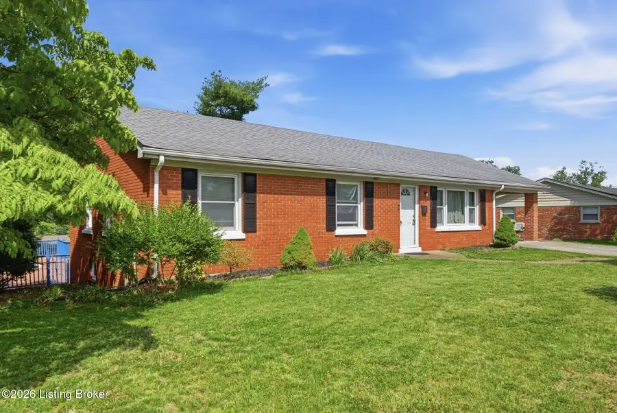 105 Dundee Dr, Lexington, KY 40517 - #2