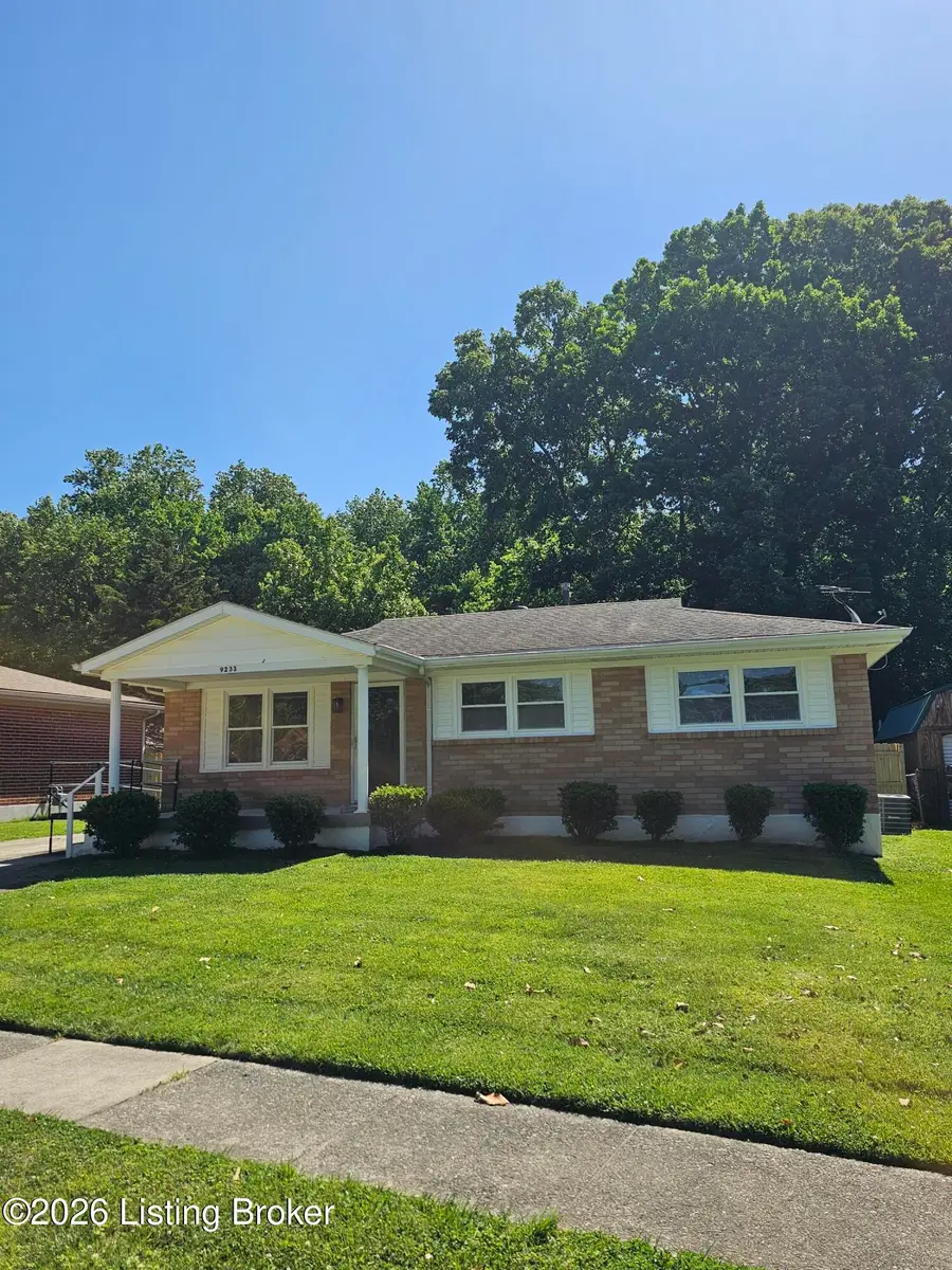 9233 Lantana Dr, Louisville, KY 40229 - #2