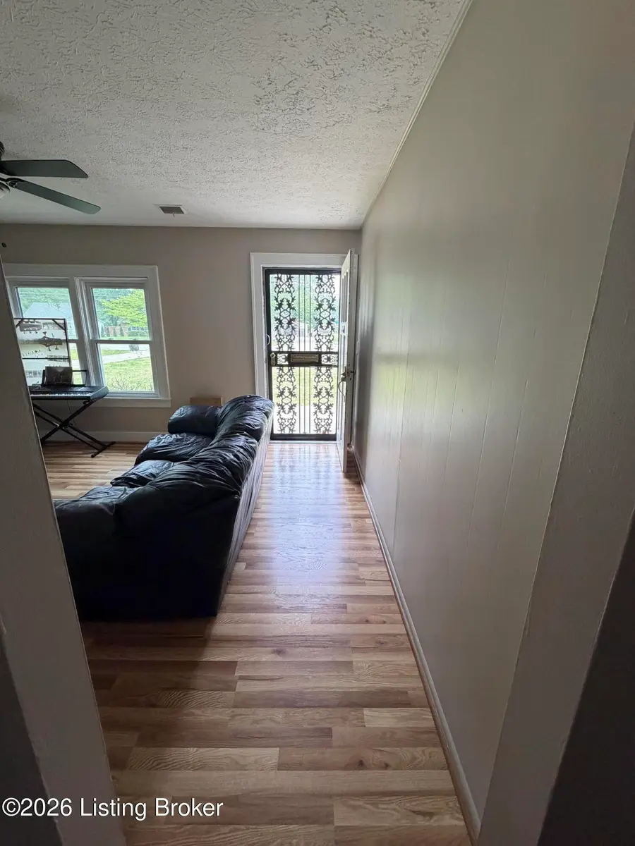 5532 Bruce Ave, Louisville, KY 40214 - #3