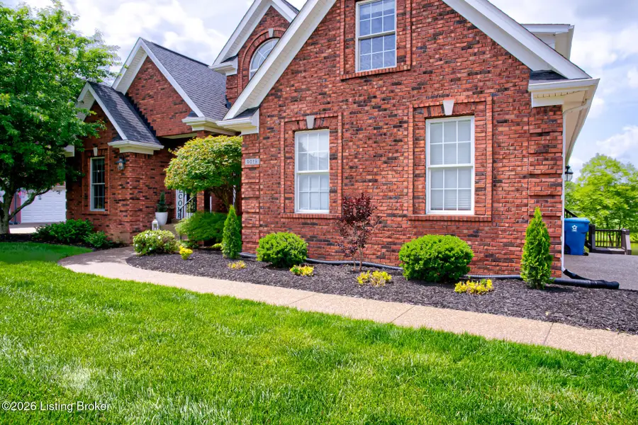9019 Geneva Cir, Prospect, KY 40059 - #2