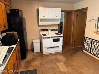 5004 Miles Ln, Louisville, KY 40219 - #3