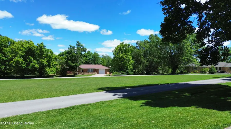 234 Northridge Dr, Bedford, KY 40006 - #2