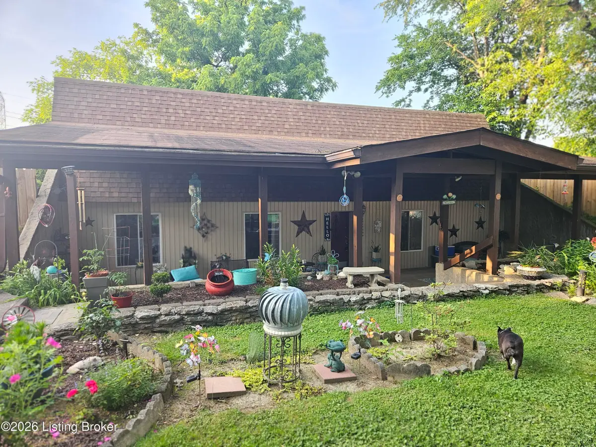 4906 Roman Dr, Louisville, KY 40291 - #1