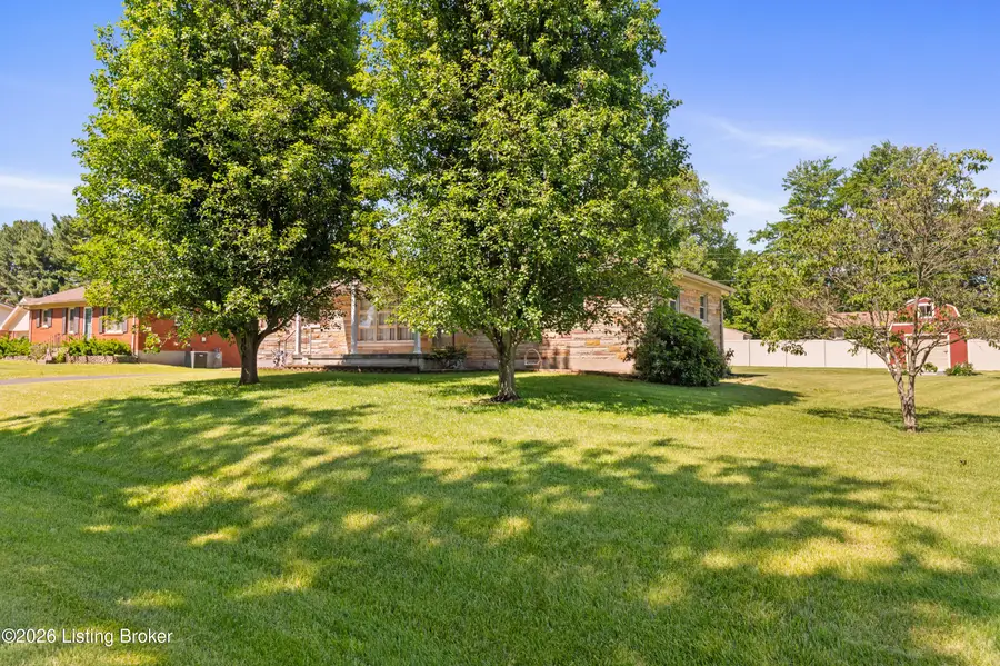 4902 Kay Ave, Jeffersontown, KY 40299 - #3