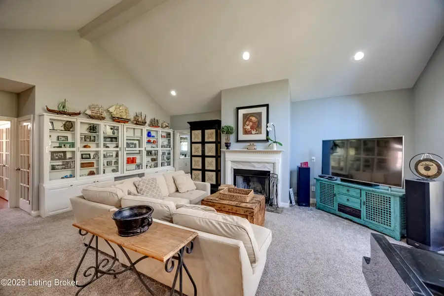 279 Persimmon Ridge Dr, Louisville, KY 40245 - #3