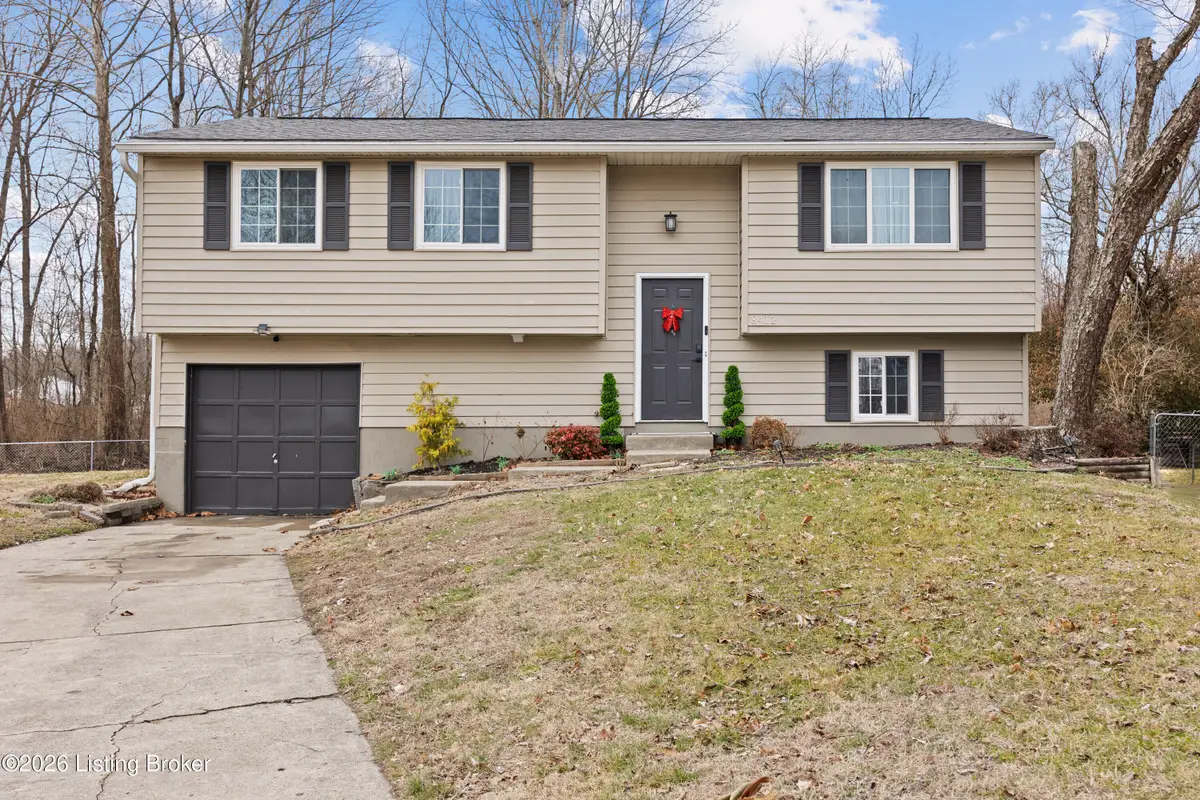 8412 Calm Ln, Louisville, KY 40219 - #1
