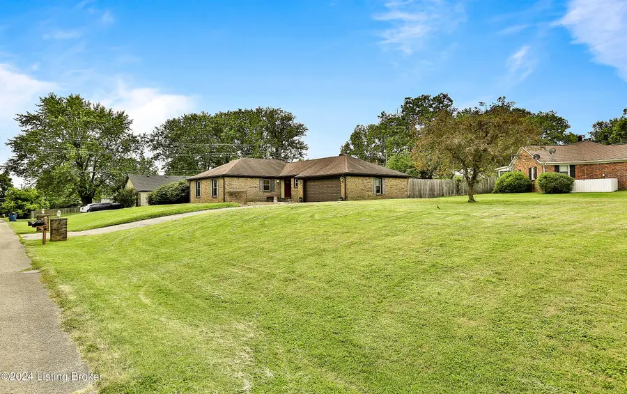 197 Longview Dr, Shelbyville, KY 40065 - #3