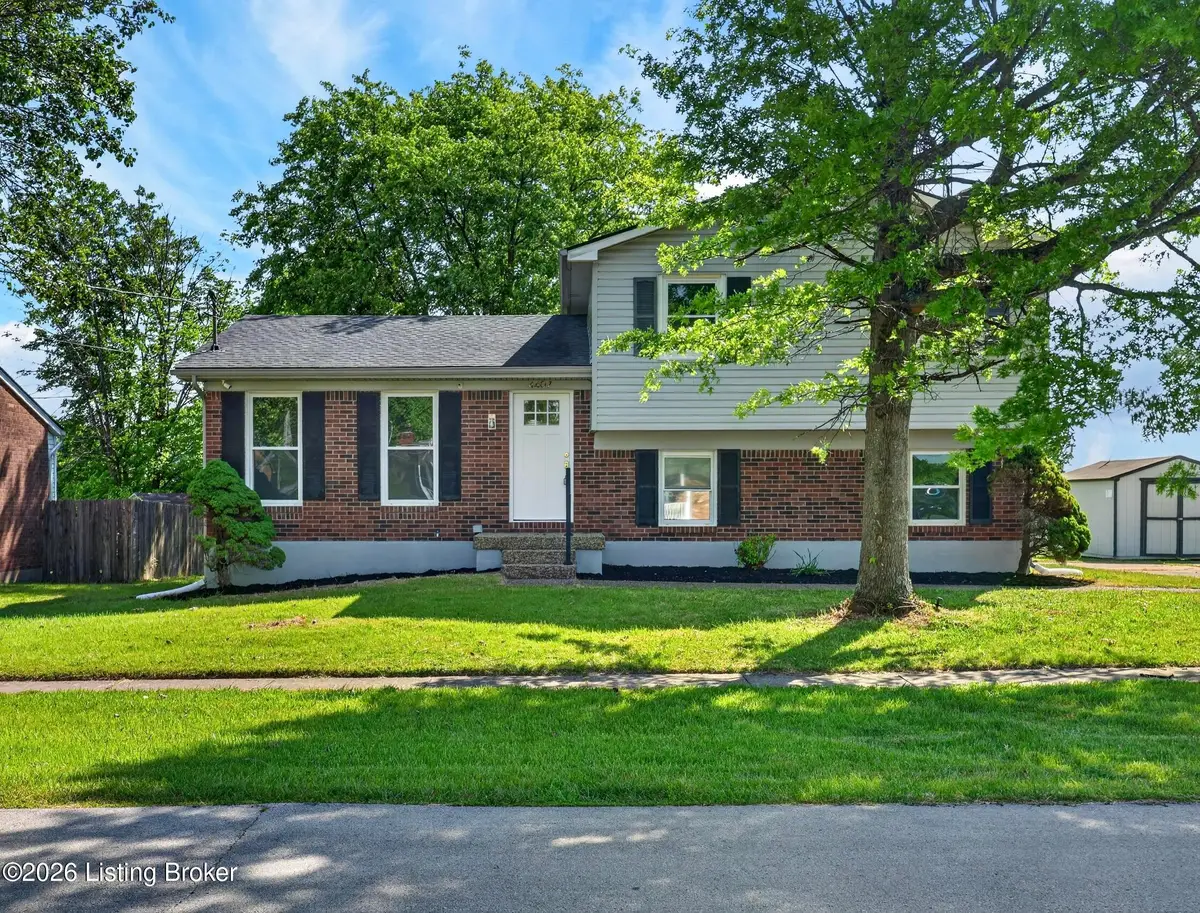 4407 Chenwood Ln, Louisville, KY 40299 - #1