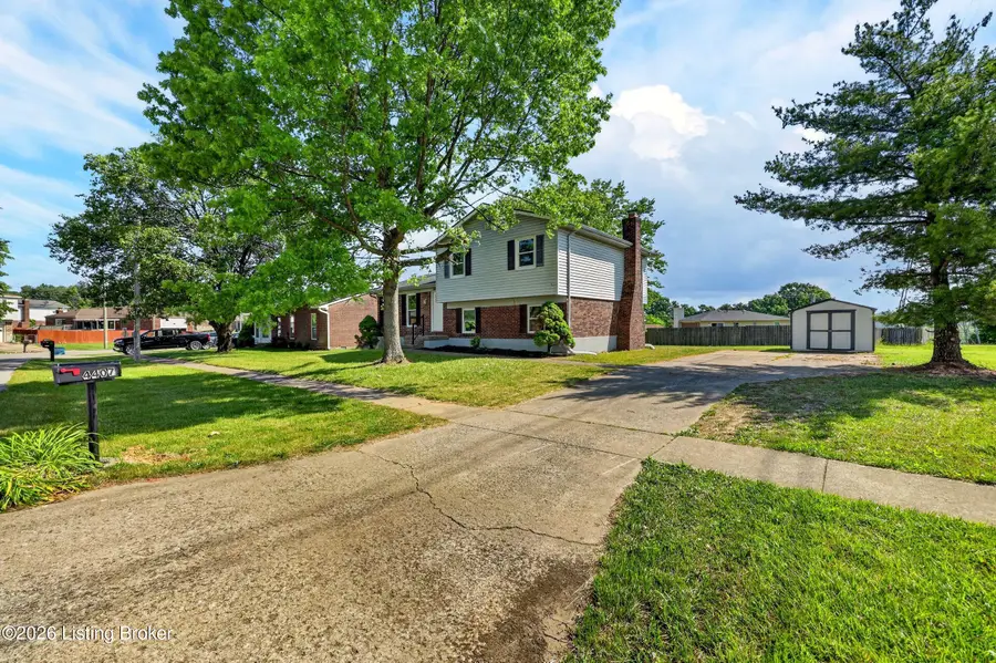 4407 Chenwood Ln, Louisville, KY 40299 - #3
