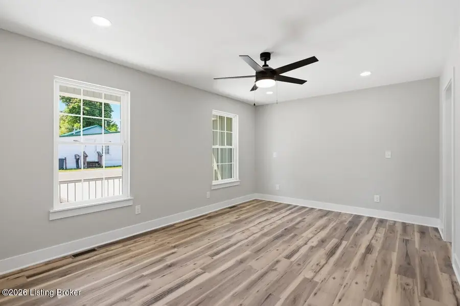 113 Crutcher St, Vine Grove, KY 40175 - #2