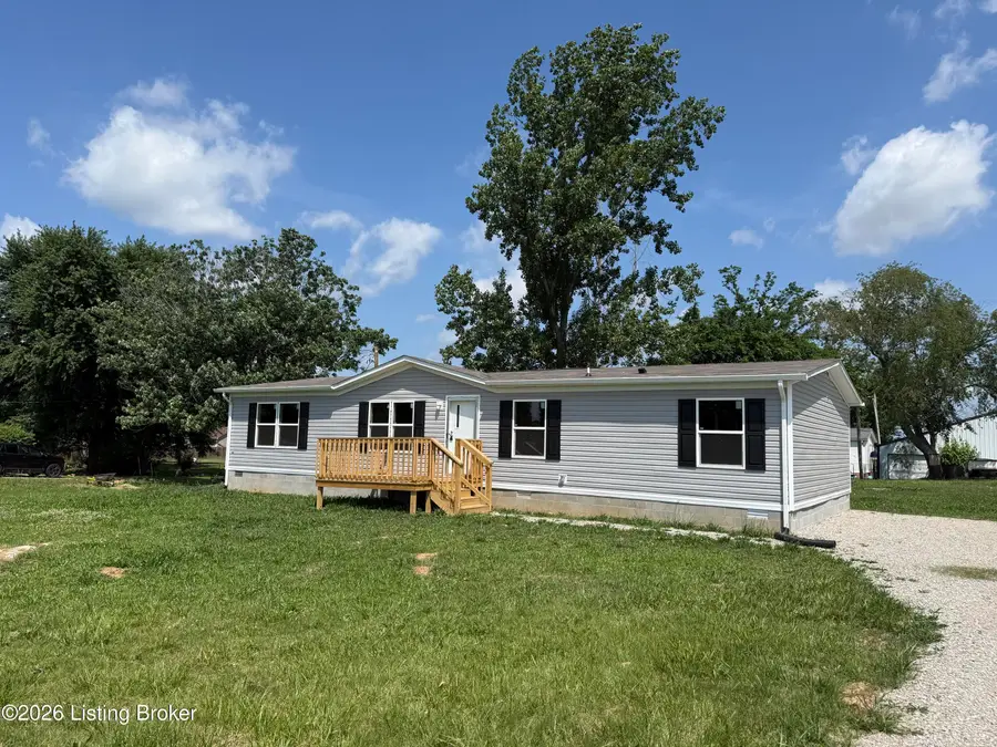 615 W High St, Irvington, KY 40146 - #3