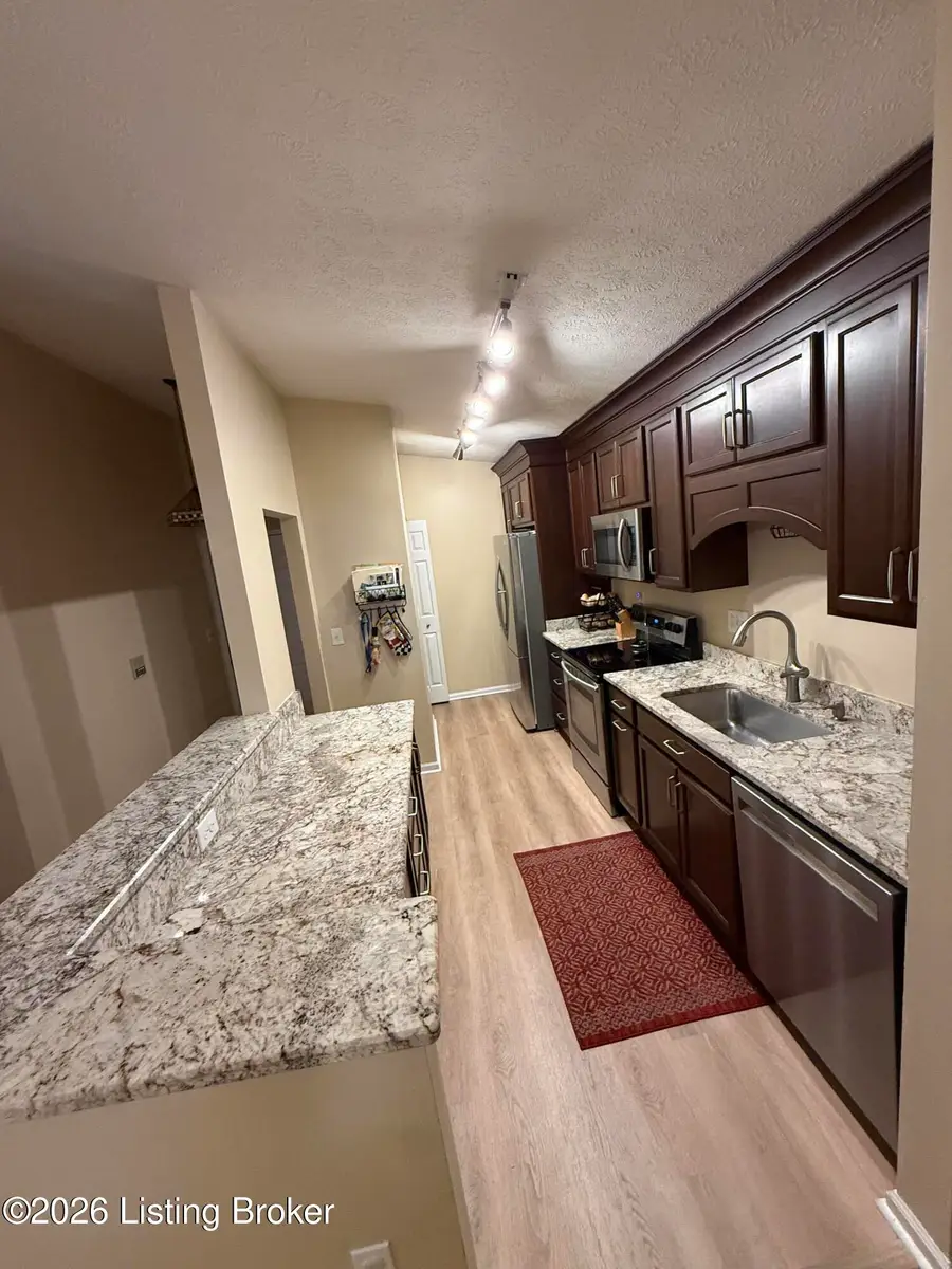 10300 Southern Meadows Dr, Louisville, KY 40241 - #3