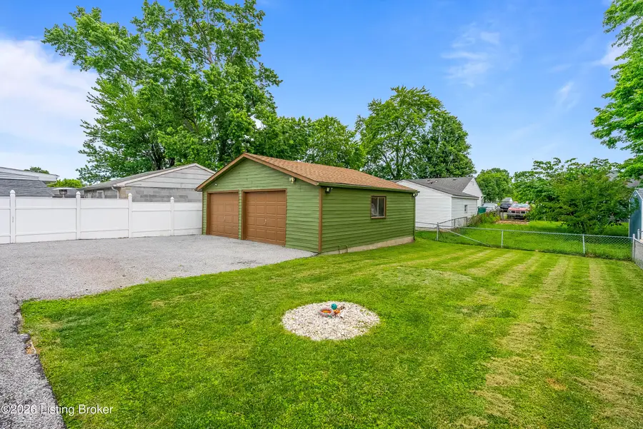 4911 Raven Rd, Louisville, KY 40213 - #2