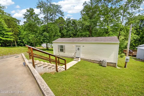 2825 Hidden Valley Ln, Hudson, KY 40145
