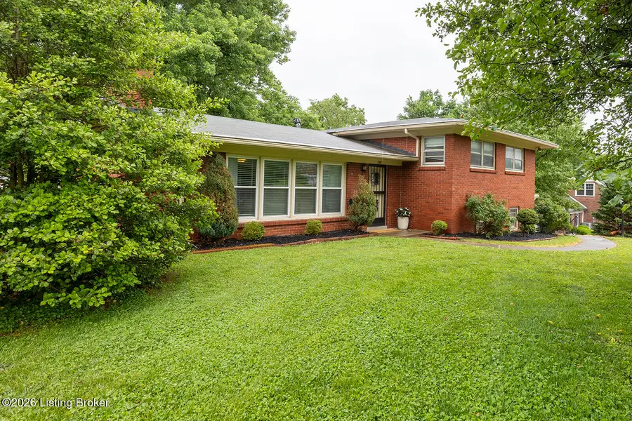 909 Cannons Ln, Louisville, KY 40207 - #2