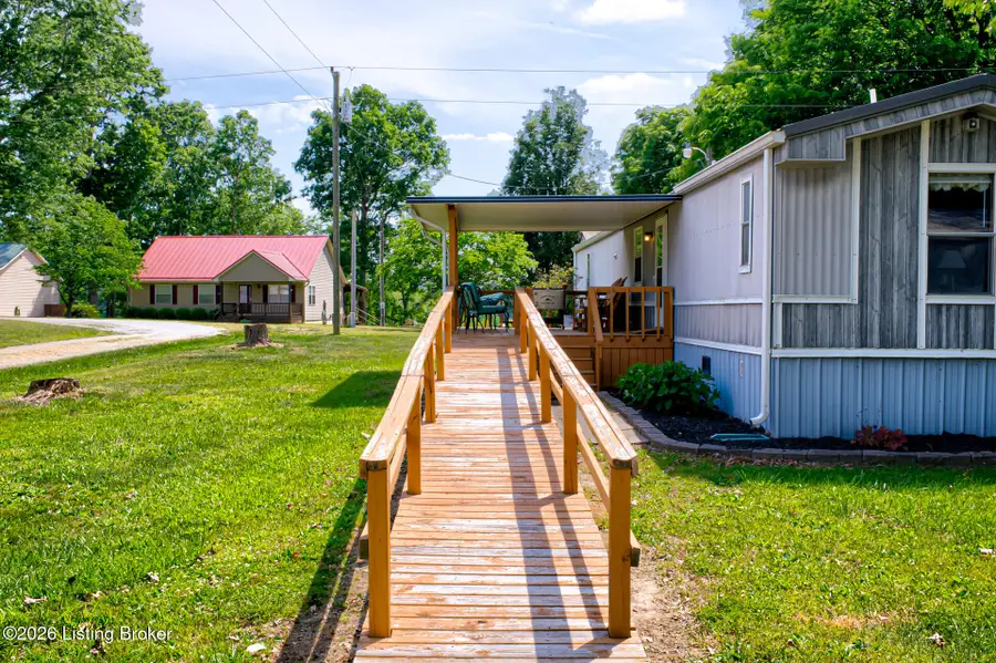 372 Gwendale Estates Cir, Cub Run, KY 42729 - #3