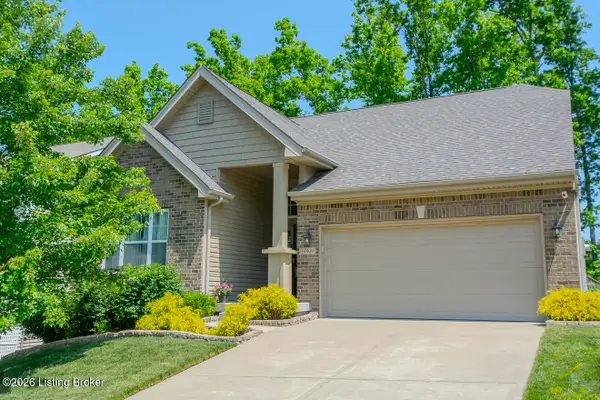 16809 Green Crest Ln, Louisville, KY 40245