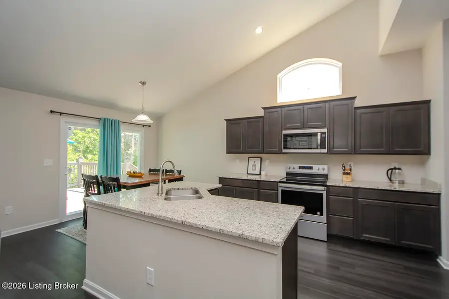16809 Green Crest Ln, Louisville, KY 40245 - #3