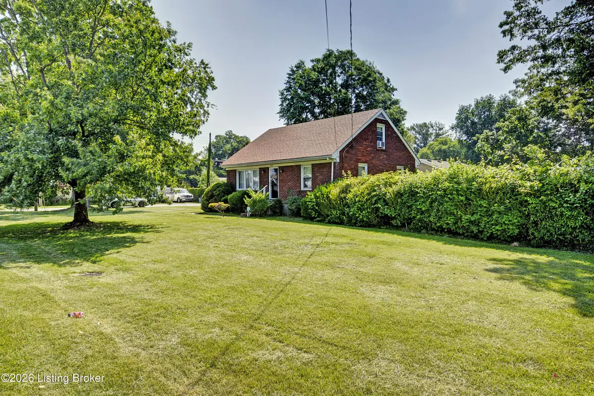 4901 Cane Run Rd, Louisville, KY 40216 - #1
