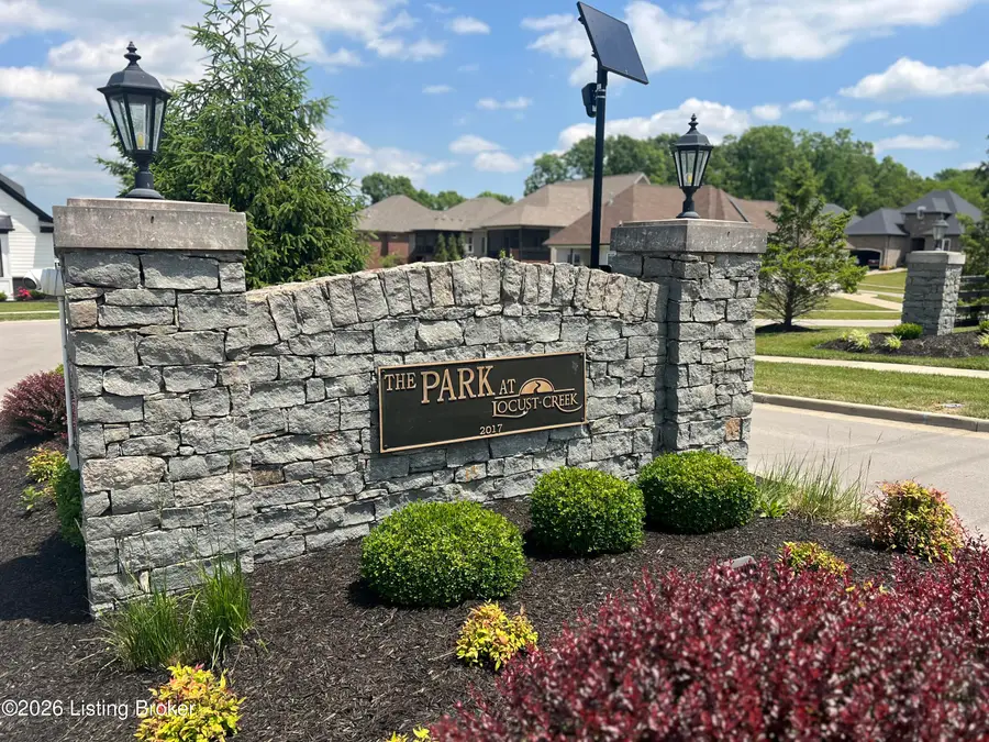 216 Locust Park Pl, Louisville, KY 40245 - #2