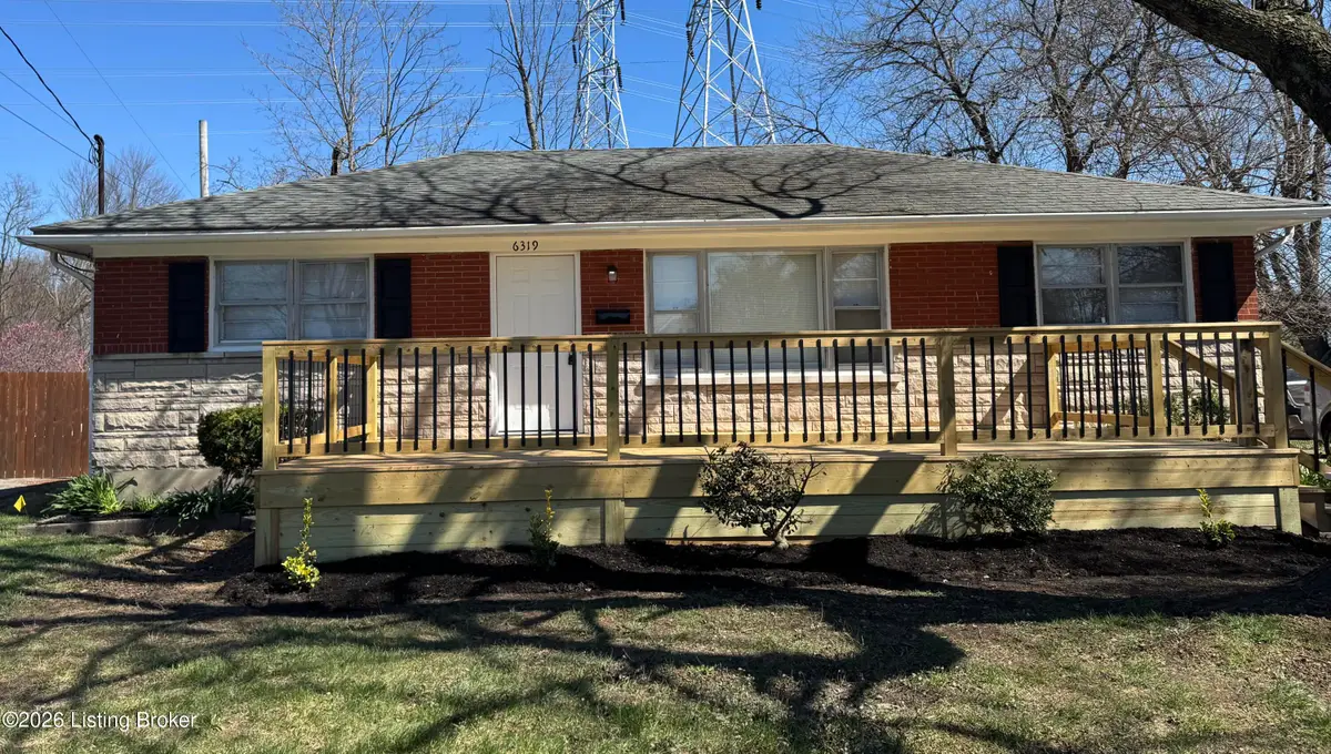 6319 Doe Run Rd, Louisville, KY 40216 - #1