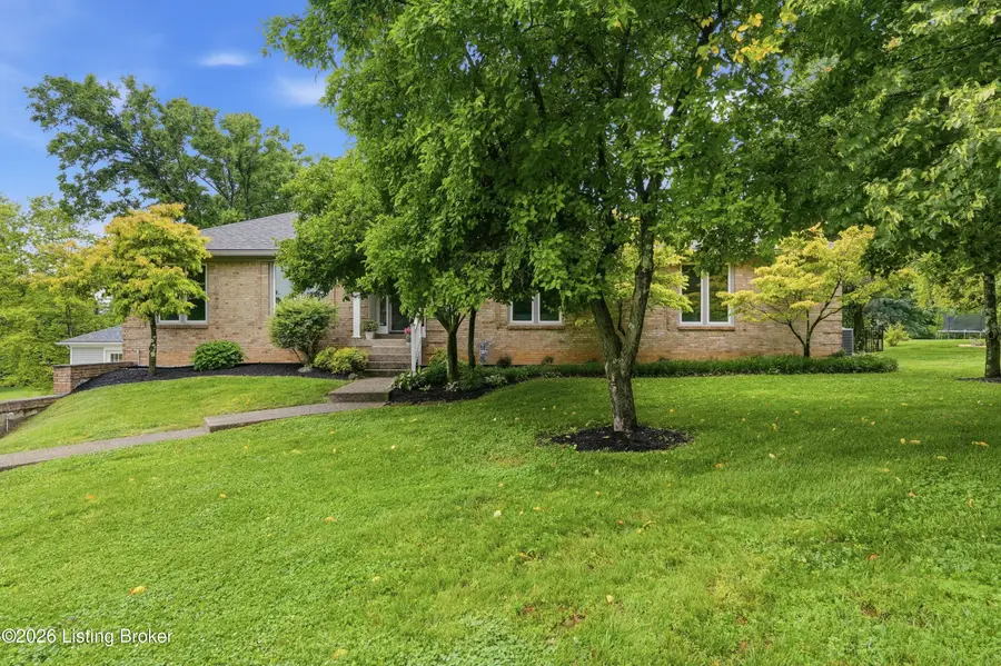 7414 Old Coach Rd, Crestwood, KY 40014 - #2