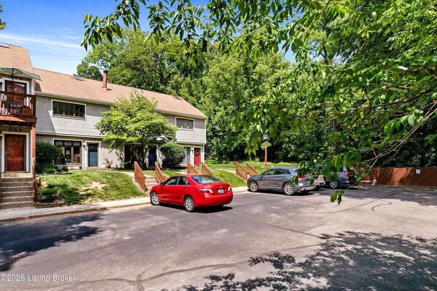 373 Crescent Spring Dr #373, Louisville, KY 40206 - #2