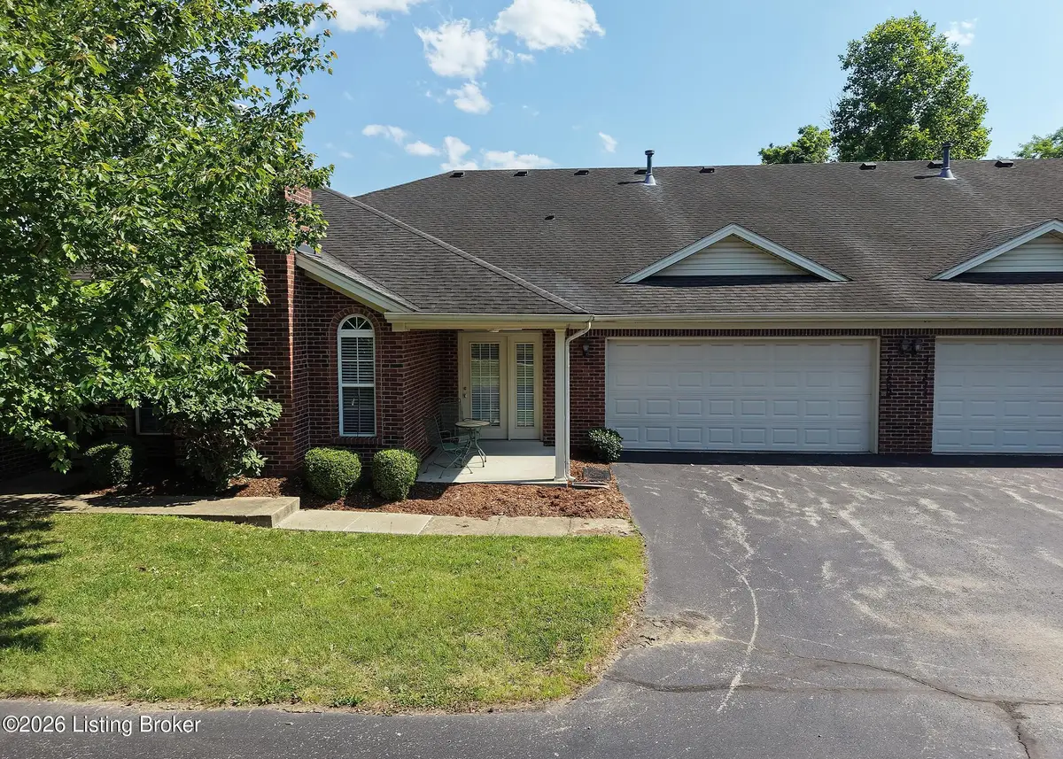 11309 Ridge Lake Dr, Louisville, KY 40272 - #1