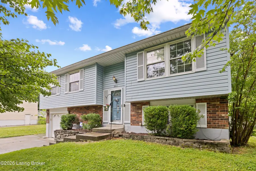 8611 Bost Ln, Louisville, KY 40219 - #3