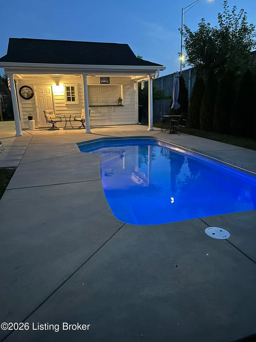 7016 Chippenham Rd, Louisville, KY 40222 - #2