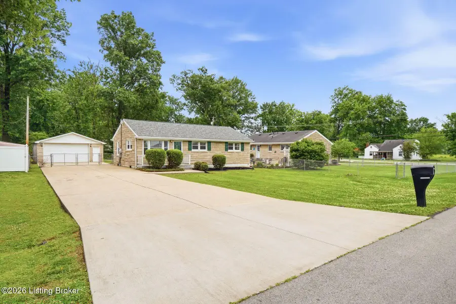 5425 Sunset Dr, Louisville, KY 40219 - #3