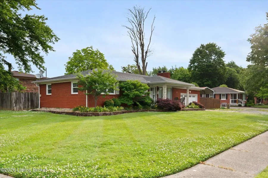 5711 Omega St, Louisville, KY 40258 - #3
