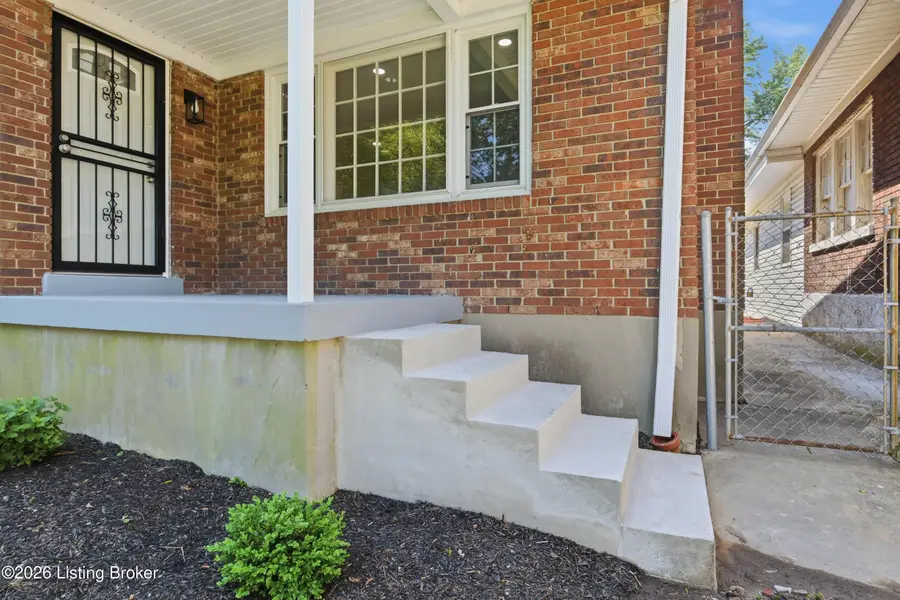 4230 Northwestern Pkwy, Louisville, KY 40212 - #2