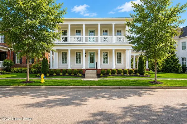11014 Kings Crown Dr, Prospect, KY 40059