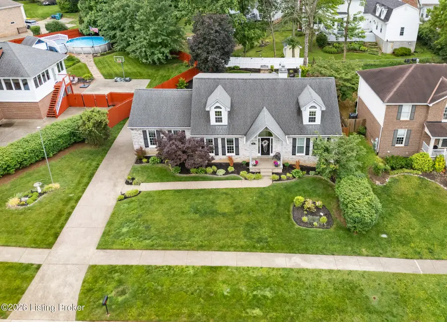 8316 Lacevine Rd, Louisville, KY 40220 - #3