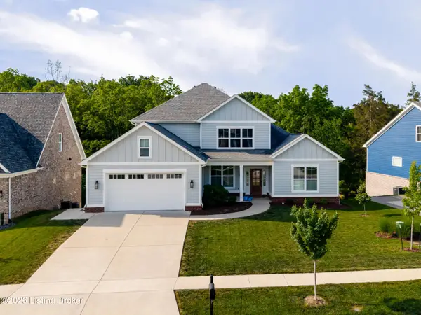 12311 Vanherr Dr, Jeffersontown, KY 40299