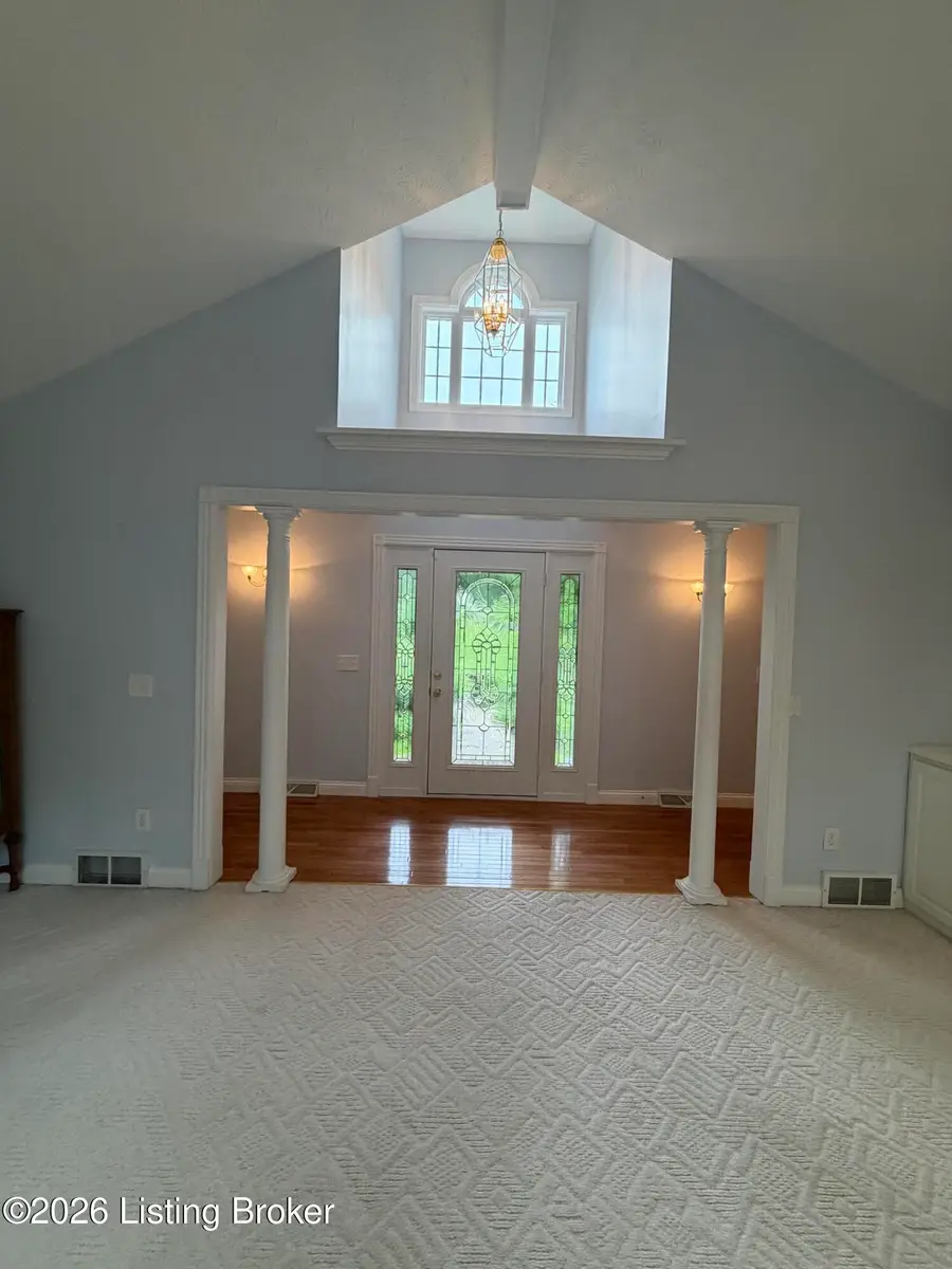 206 Meadow Ridge Dr, Bardstown, KY 40004 - #2