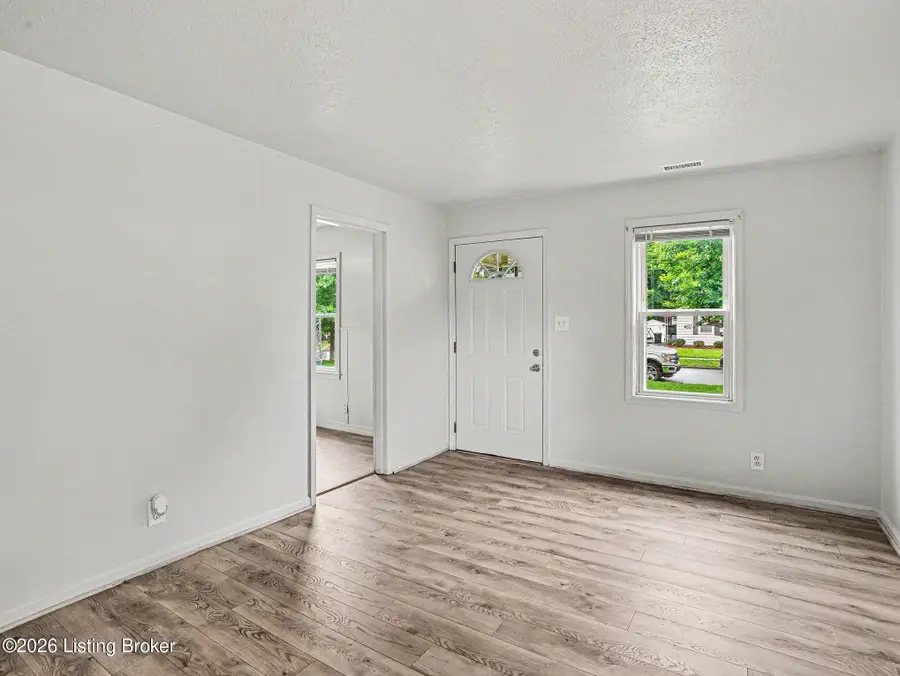 1043 Seelbach Ave, Louisville, KY 40215 - #3