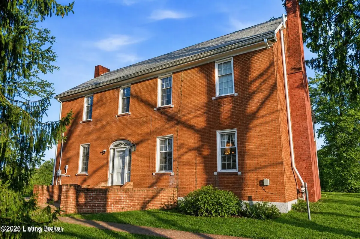 243 Kool Springs Dr, Shepherdsville, KY 40165 - #1