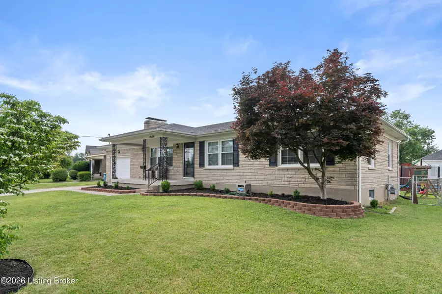 7028 Uranus Dr, Louisville, KY 40258 - #3