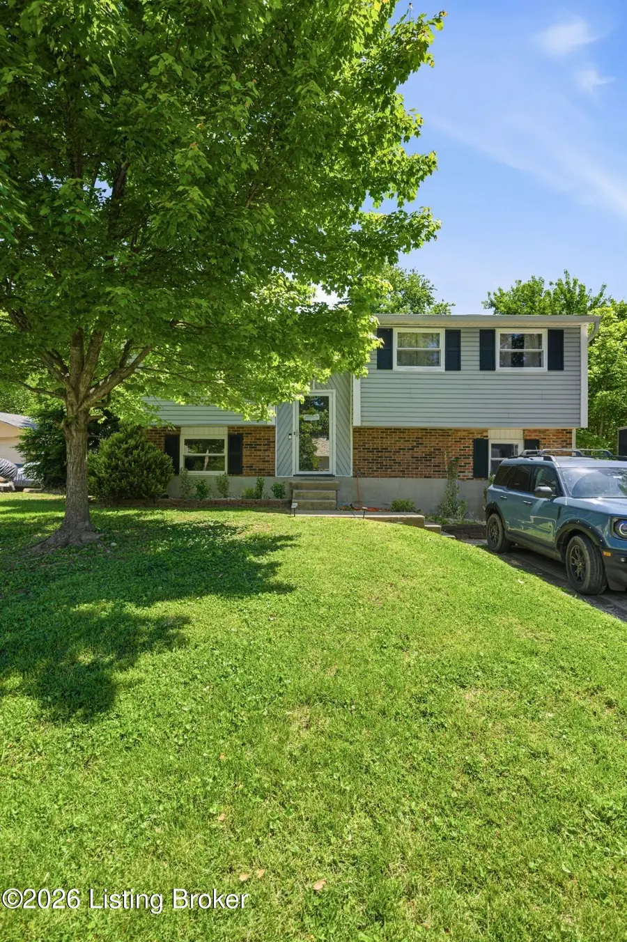 8217 Sealston Dr, Louisville, KY 40228 - #2