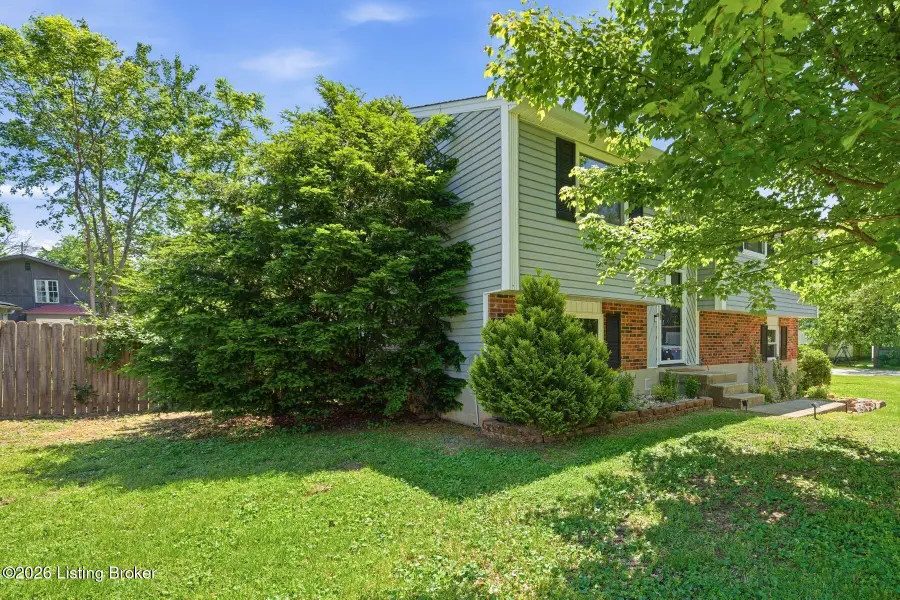 8217 Sealston Dr, Louisville, KY 40228 - #3