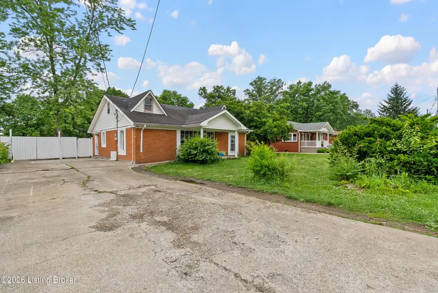 1012 Cristland Rd, Louisville, KY 40214 - #2